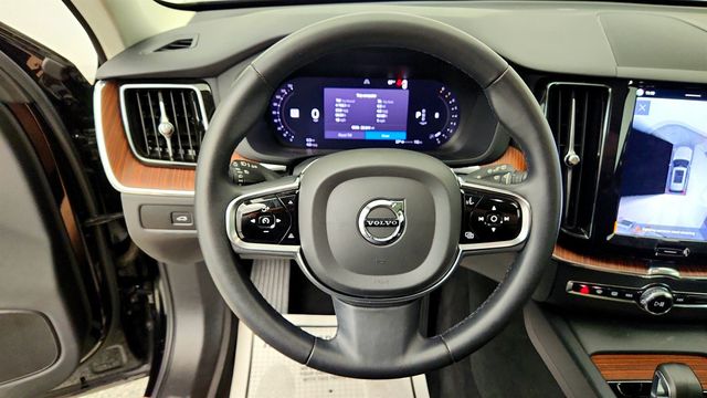 2024 Volvo XC60 B5 AWD Plus Dark Theme w/ 20'' Black Diamond Cut Wheels - 23046980 - 13