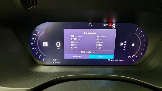 2024 Volvo XC60 B5 AWD Plus Dark Theme w/ 20'' Black Diamond Cut Wheels - 23046980 - 14