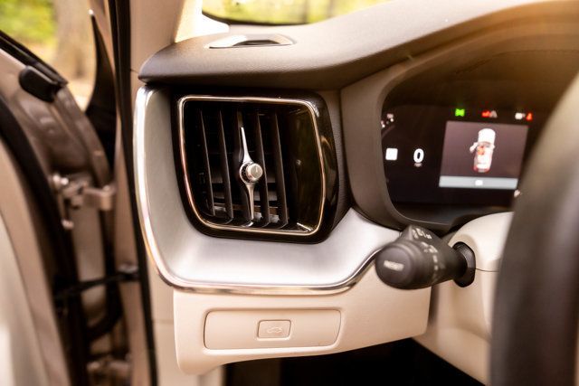 2024 Volvo XC60 MSRP$48465/B5/BlindSpotMonitor/LaneKeepAssist/HeatedSeats/NAV - 23051019 - 27