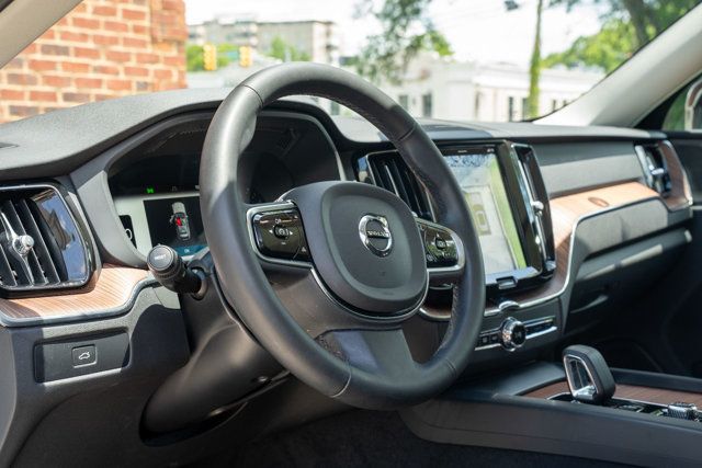 2024 Volvo XC60 MSRP$55840/B5-Plus-DarkTheme/ClimatePkg/350SurroundViewCam - 23050212 - 19