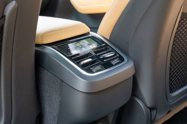 2024 Volvo XC60 MSRP$59355/B5-Ultimate-DarkTheme/AdaptiveCruiseControl/NAV - 23042741 - 48