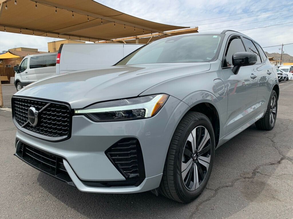 2024 Volvo XC60 Recharge Plug-In Hybrid T8 eAWD PHEV Core Dark Theme Hybrid - 23009811 - 9