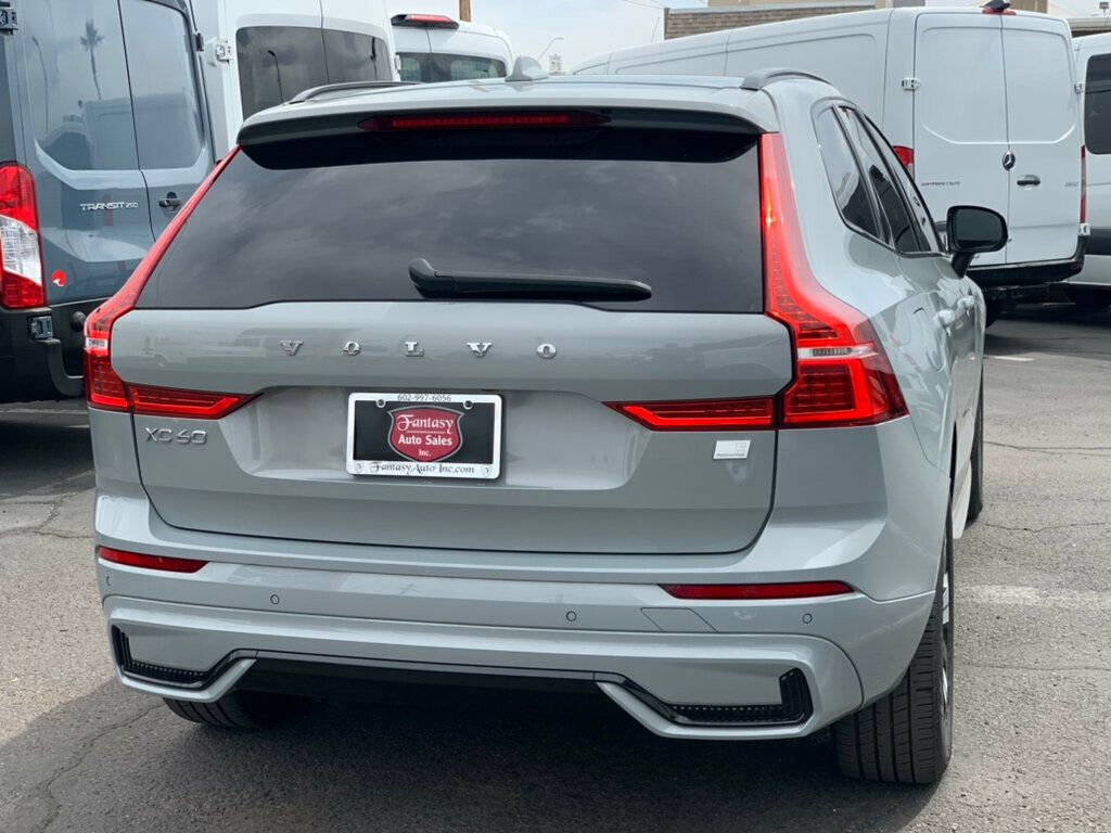 2024 Volvo XC60 Recharge Plug-In Hybrid T8 eAWD PHEV Core Dark Theme Hybrid - 23009811 - 13