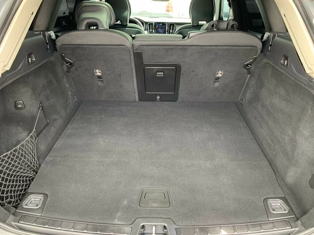 2024 Volvo XC60 Recharge Plug-In Hybrid T8 eAWD PHEV Core Dark Theme Hybrid - 23009811 - 19