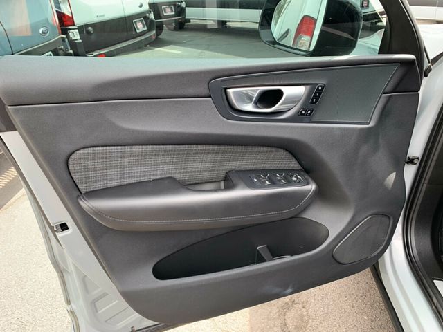 2024 Volvo XC60 Recharge Plug-In Hybrid T8 eAWD PHEV Core Dark Theme Hybrid - 23009811 - 22