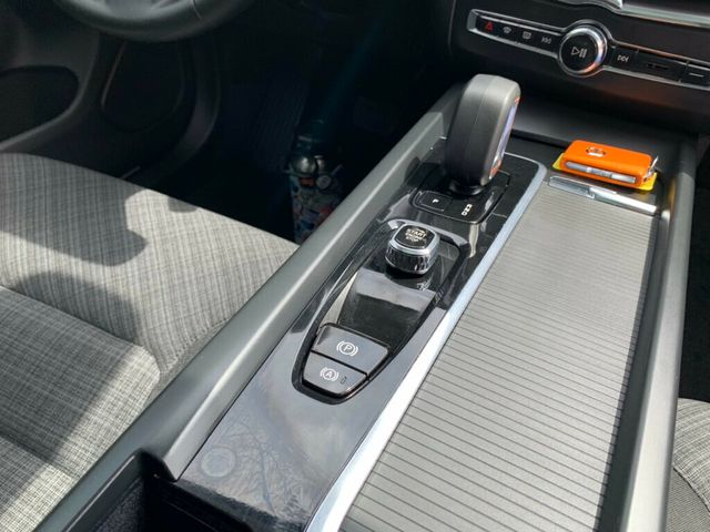 2024 Volvo XC60 Recharge Plug-In Hybrid T8 eAWD PHEV Core Dark Theme Hybrid - 23009811 - 34