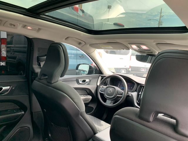 2024 Volvo XC60 Recharge Plug-In Hybrid T8 eAWD PHEV Core Dark Theme Hybrid - 23009811 - 47