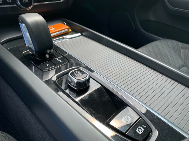 2024 Volvo XC60 Recharge Plug-In Hybrid T8 eAWD PHEV Core Dark Theme Hybrid - 23009811 - 54