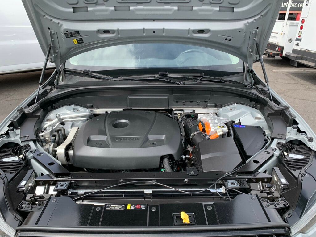 2024 Volvo XC60 Recharge Plug-In Hybrid T8 eAWD PHEV Core Dark Theme Hybrid - 23009811 - 58