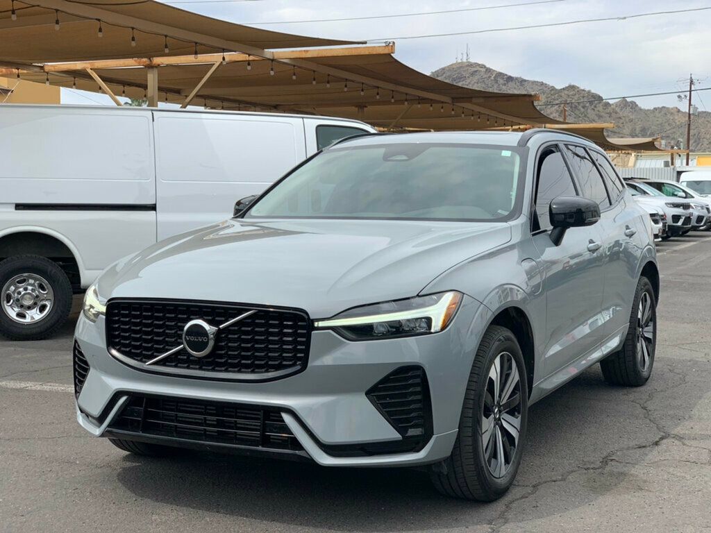 2024 Volvo XC60 Recharge Plug-In Hybrid T8 eAWD PHEV Core Dark Theme Hybrid - 23009811 - 8