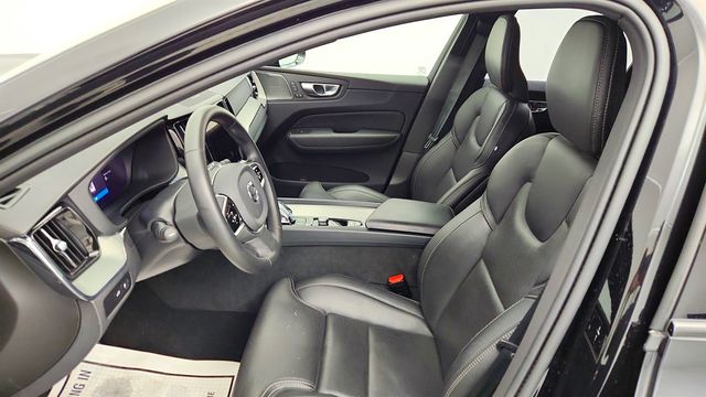 2024 Volvo XC60 Recharge Plug-In Hybrid T8 eAWD PHEV Ultimate Black Edition w/ Climate Package - 22991813 - 19