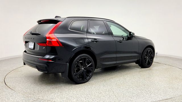 2024 Volvo XC60 Recharge Plug-In Hybrid T8 eAWD PHEV Ultimate Black Edition w/ Climate Package - 22991813 - 4