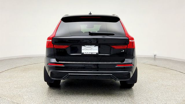 2024 Volvo XC60 Recharge Plug-In Hybrid T8 eAWD PHEV Ultimate Black Edition w/ Climate Package - 22991813 - 5