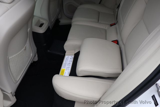 2024 Volvo XC60 Recharge Plug-In Hybrid T8 eAWD PHEV Ultimate Dark Theme - 23102660 - 12