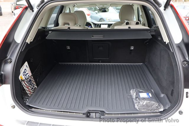 2024 Volvo XC60 Recharge Plug-In Hybrid T8 eAWD PHEV Ultimate Dark Theme - 23102660 - 14