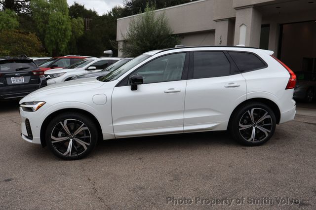 2024 Volvo XC60 Recharge Plug-In Hybrid T8 eAWD PHEV Ultimate Dark Theme - 23102660 - 1