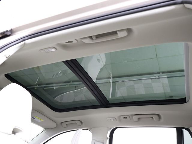 2024 Volvo XC90 B5 AWD Plus Bright Theme 7P - 23051872 - 25