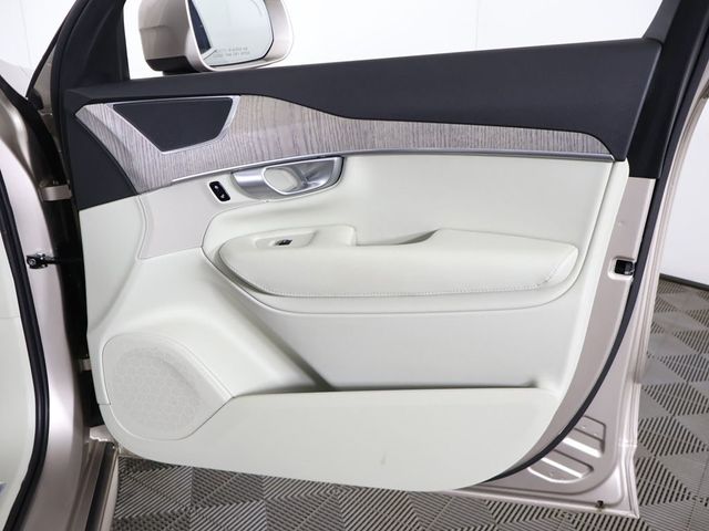 2024 Volvo XC90 B5 AWD Plus Bright Theme 7P - 23051872 - 29