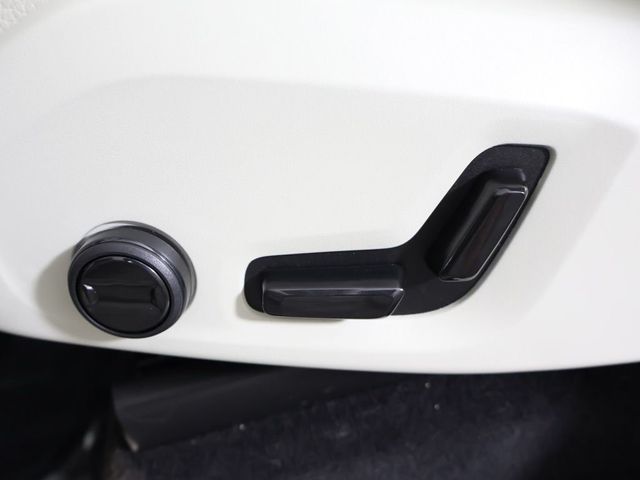 2024 Volvo XC90 B5 AWD Plus Bright Theme 7P - 23051872 - 38