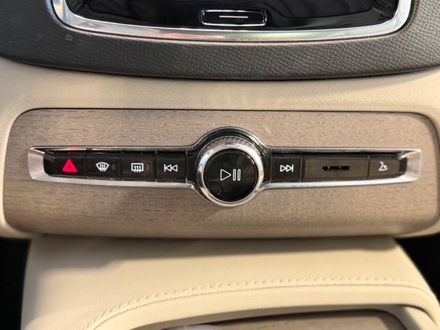 2024 Volvo XC90 B5 AWD Plus Bright Theme 7P - 23043982 - 30