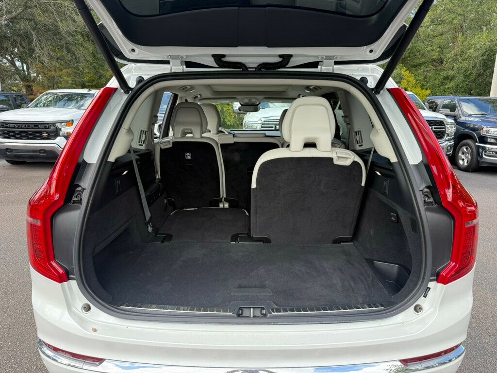 2024 Volvo XC90 B5 AWD Plus photo 8