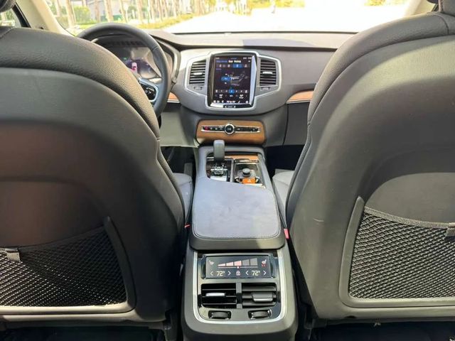2024 Volvo XC90 B6 AWD Core Bright Theme 7P - 23005106 - 22