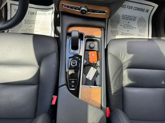 2024 Volvo XC90 B6 AWD Core Bright Theme 7P - 23005106 - 26