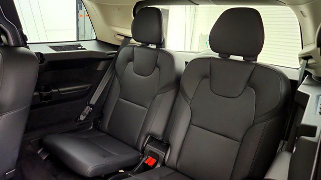 2024 Volvo XC90 B6 AWD Plus Bright Theme 6P w/ harman/kardon Audio & 21'' Wheels - 23033243 - 22