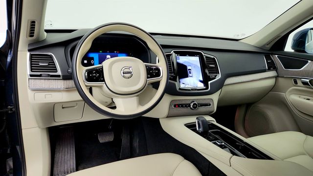 2024 Volvo XC90 B6 AWD Plus Bright Theme 7P - 23035323 - 11