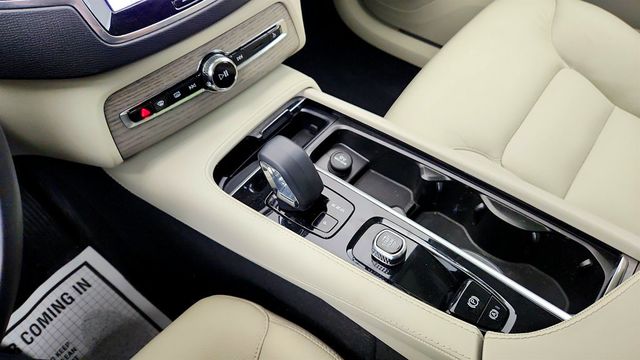 2024 Volvo XC90 B6 AWD Plus Bright Theme 7P - 23035323 - 15