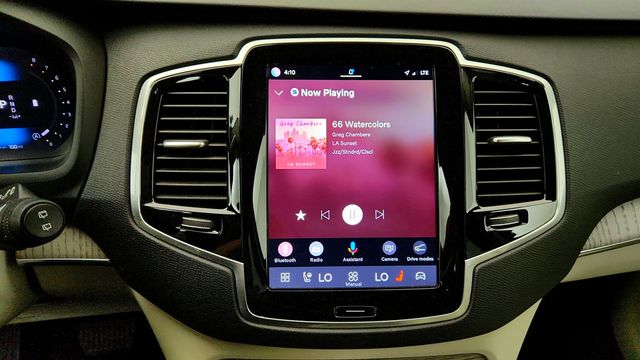 2024 Volvo XC90 B6 AWD Plus Bright Theme 7P - 23035323 - 16