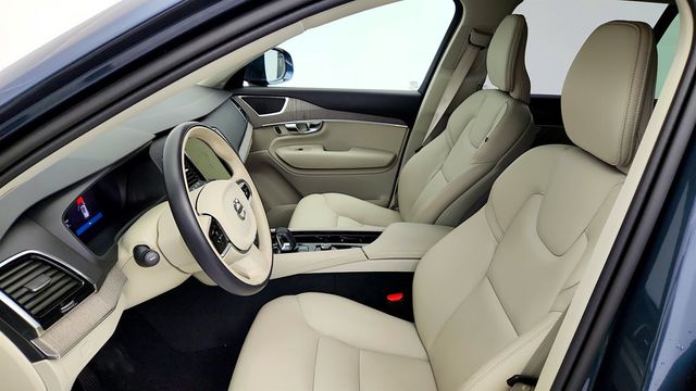 2024 Volvo XC90 B6 AWD Plus Bright Theme 7P - 23035323 - 18
