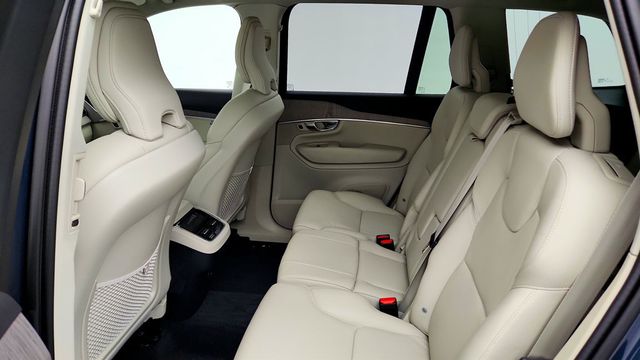 2024 Volvo XC90 B6 AWD Plus Bright Theme 7P - 23035323 - 19