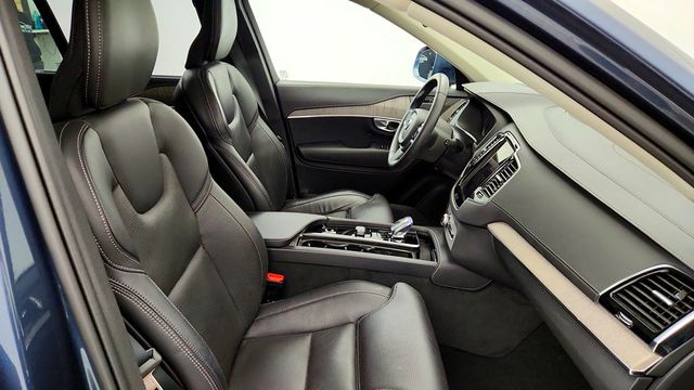 2024 Volvo XC90 B6 AWD Ultimate Bright Theme 7P - 23085421 - 22