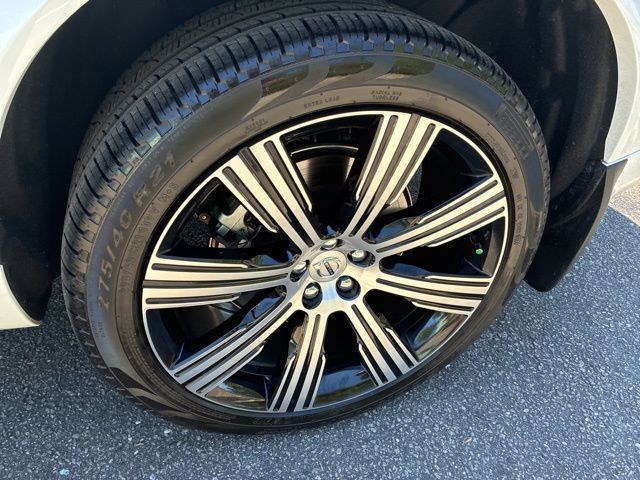 2024 Volvo XC90 B6 AWD Ultimate Bright Theme 7P - 23016383 - 11