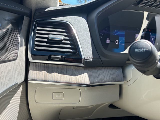 2024 Volvo XC90 B6 AWD Ultimate Bright Theme 7P - 23016383 - 26
