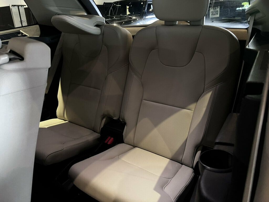 2024 Volvo XC90 LocalTrade/7Pass/HarmanKardon/HeatedSeats/21"Wheels/PilotAssist - 23081913 - 16
