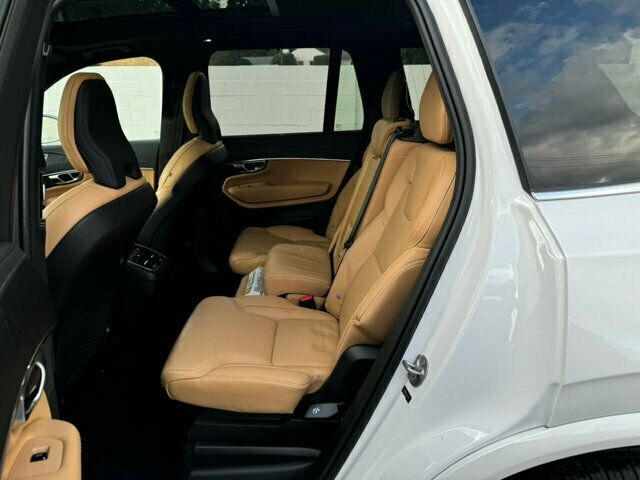 2024 Volvo XC90 LocalTrade/B6/UltimateBrightPkg/7-Passenger/HeadsUpDisplay/NAV - 22594467 - 11