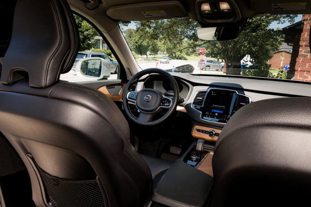 2024 Volvo XC90 MSRP$65430/B6/Plus/7-Passenger/HeatedFront&RearSeats/PanoRoof - 23051012 - 21