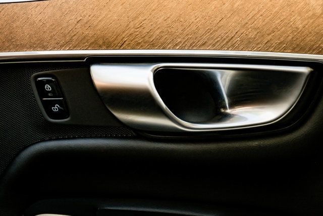 2024 Volvo XC90 MSRP$65430/B6/Plus/7-Passenger/HeatedFront&RearSeats/PanoRoof - 23051012 - 51