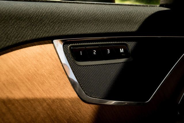 2024 Volvo XC90 MSRP$65430/B6/Plus/7-Passenger/HeatedFront&RearSeats/PanoRoof - 23051012 - 52