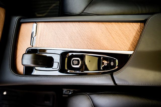 2024 Volvo XC90 MSRP$65430/B6/Plus/7-Passenger/HeatedFront&RearSeats/PanoRoof - 23051012 - 54