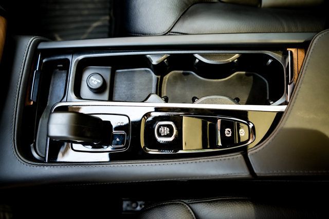 2024 Volvo XC90 MSRP$65430/B6/Plus/7-Passenger/HeatedFront&RearSeats/PanoRoof - 23051012 - 55