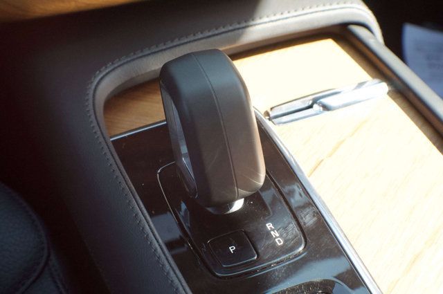 2024 Volvo XC90 MSRP$66315/B6/BrightTheme/2ndRowCaptains/BlindSpotMonitor/NAV - 22984033 - 25