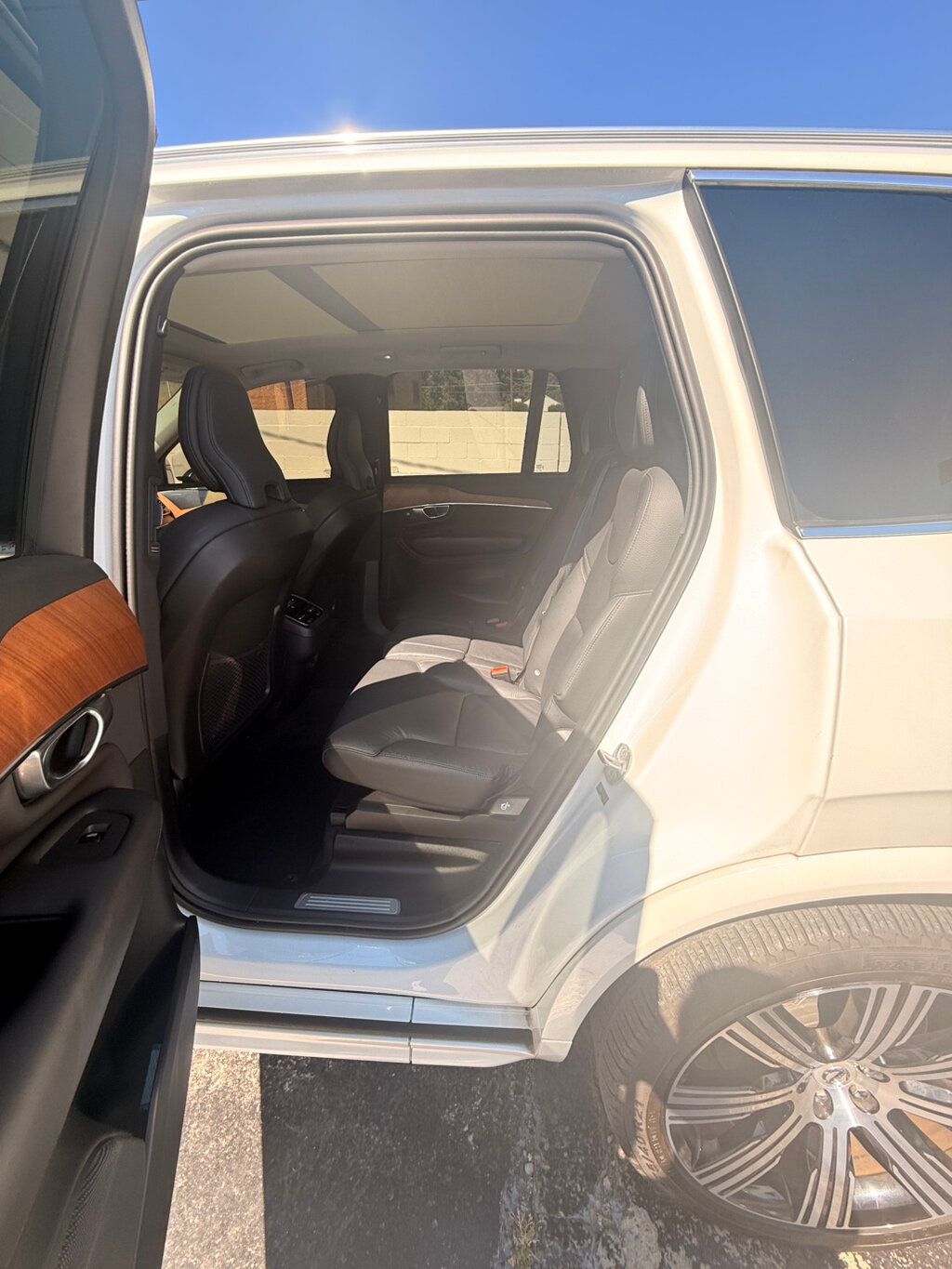2024 Volvo XC90 MSRP$67030/B6/AWD-Plus/HarmanKardonPremiumAudio/NAV - 22910780 - 12