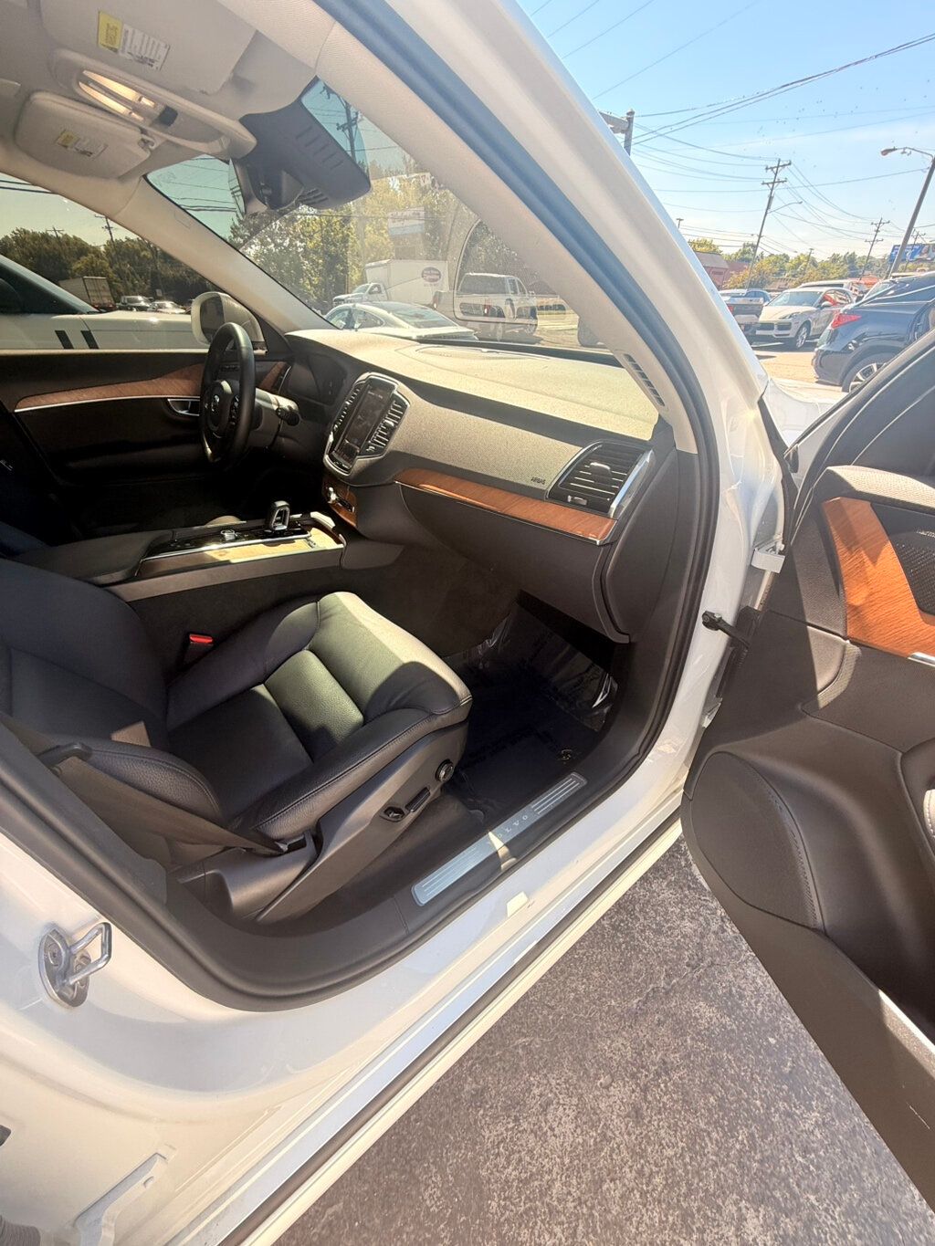 2024 Volvo XC90 MSRP$67030/B6/AWD-Plus/HarmanKardonPremiumAudio/NAV - 22910780 - 19