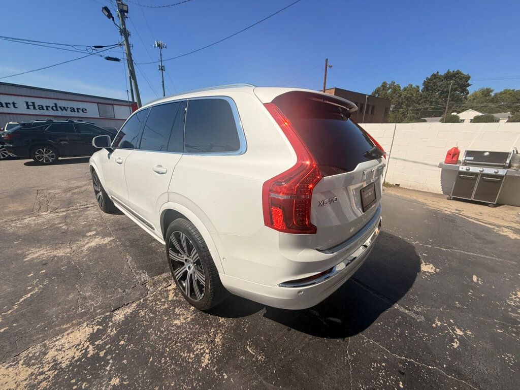 2024 Volvo XC90 AWD Plus photo 2