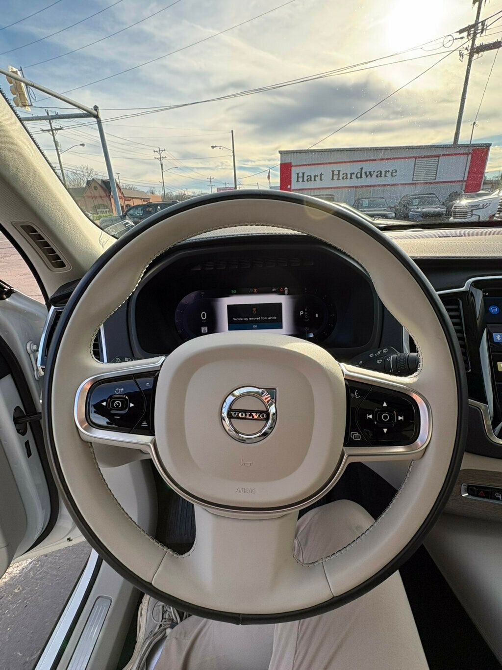 2024 Volvo XC90 MSRP$70595/B6/Ultimate/HeadsUpDisplay/Heated&CooledSeats/NAV - 22964555 - 11