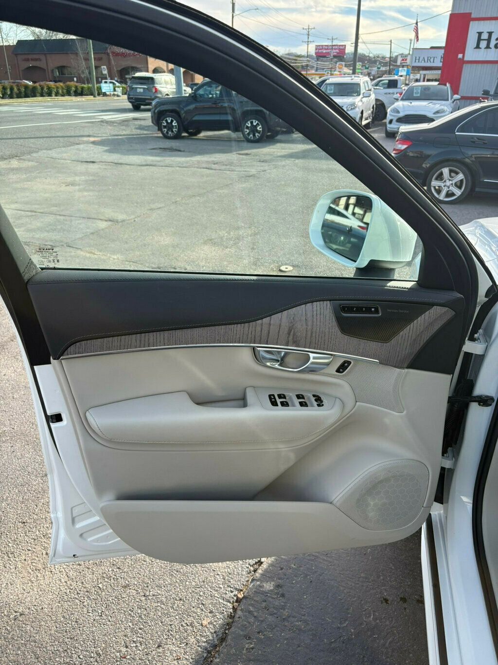 2024 Volvo XC90 MSRP$70595/B6/Ultimate/HeadsUpDisplay/Heated&CooledSeats/NAV - 22964555 - 15