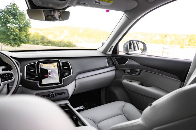 2024 Volvo XC90 MSRP$73410/B6-Ultimate/2RowCaptains/LoungePkg/HeadsUpDisplay - 23081963 - 14